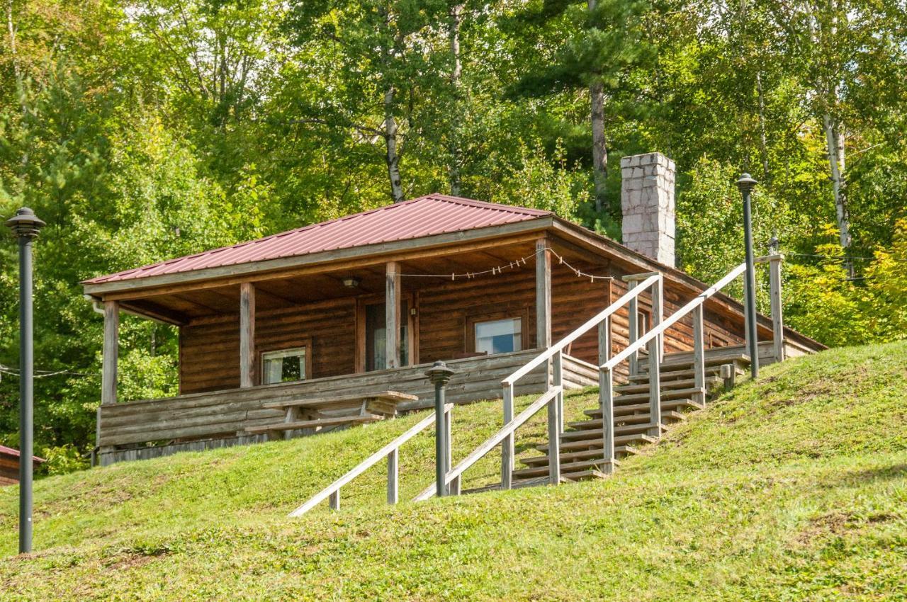 Mountain Lake Cottages Westmore Exterior photo